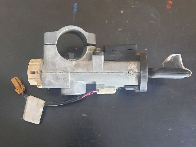 bontott NISSAN X-TRAIL I Gyújtáskapcsoló Házzal