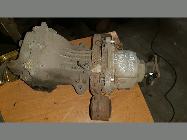 bontott NISSAN X-TRAIL I Hátsó Differenciálmű