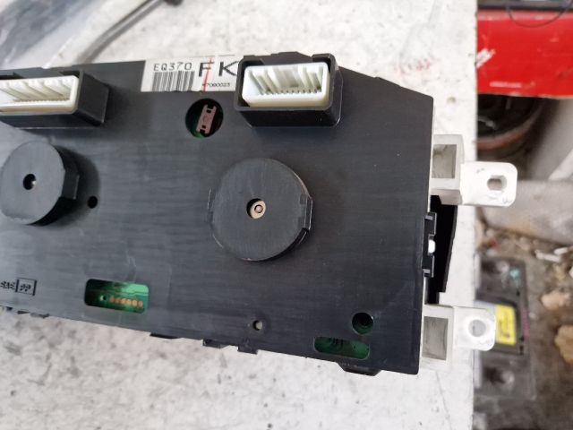 bontott NISSAN X-TRAIL I Kilométeróra