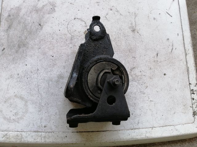 bontott NISSAN X-TRAIL I Motor Tartó Bak (Pozíciófüggetlen)