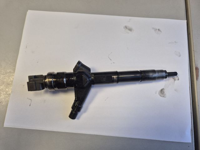 bontott NISSAN X-TRAIL I Porlasztó (1 db)