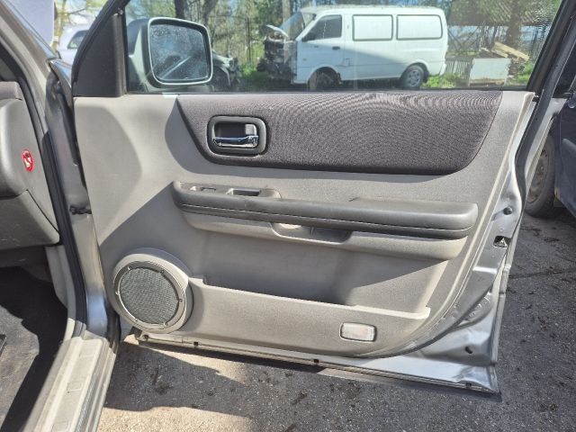 bontott NISSAN X-TRAIL I Váltó Kulissza
