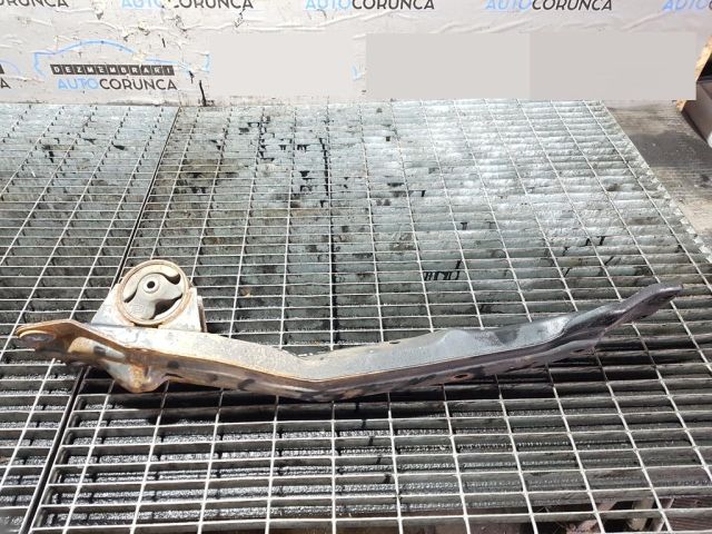 bontott NISSAN X-TRAIL I Alsó Összekötő