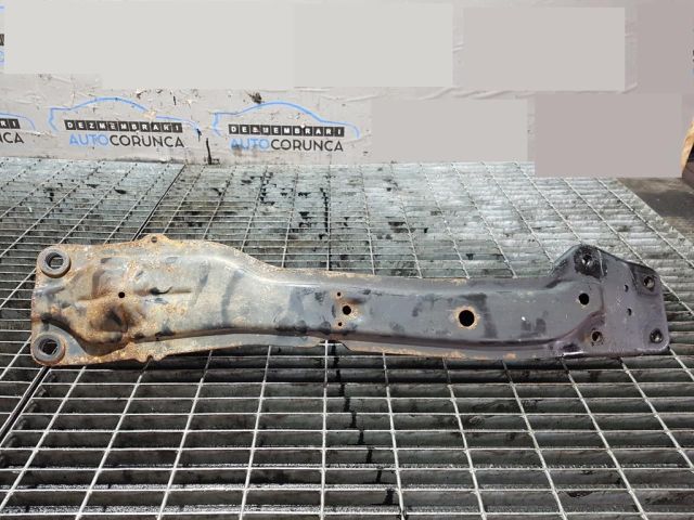 bontott NISSAN X-TRAIL I Alsó Összekötő