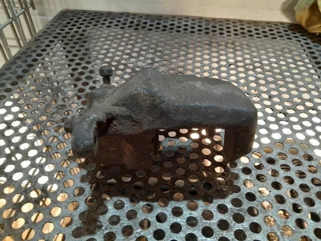 bontott NISSAN X-TRAIL I Bal első Féknyereg Munkahengerrel