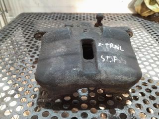 bontott NISSAN X-TRAIL I Bal első Féknyereg Munkahengerrel