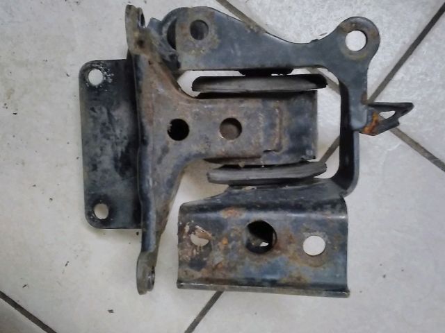 bontott NISSAN X-TRAIL I Motor Tartó Bak (Fém)