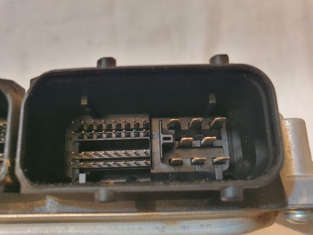 bontott NISSAN X-TRAIL I Motorvezérlő