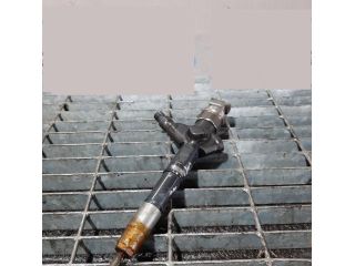 bontott NISSAN X-TRAIL I Porlasztó (1 db)