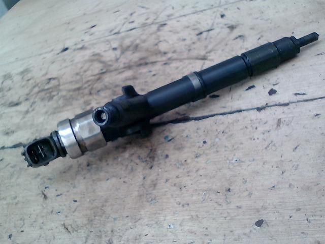 bontott NISSAN X-TRAIL I Porlasztó (1 db)