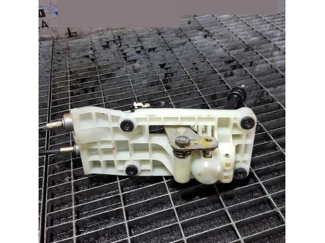 bontott NISSAN X-TRAIL I Váltó Kulissza