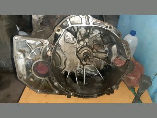 bontott NISSAN X-TRAIL I Váltó (Mechanikus)