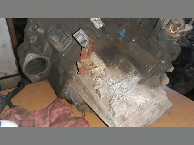 bontott NISSAN X-TRAIL I Váltó (Mechanikus)