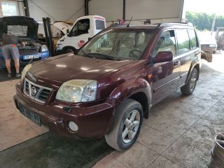 bontott NISSAN X-TRAIL I Bal első Csonkállvány Kerékaggyal