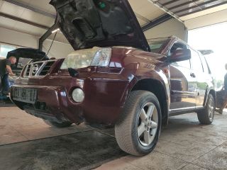 bontott NISSAN X-TRAIL I Bal első Gólyaláb (Lengécsillapító, Rugó)