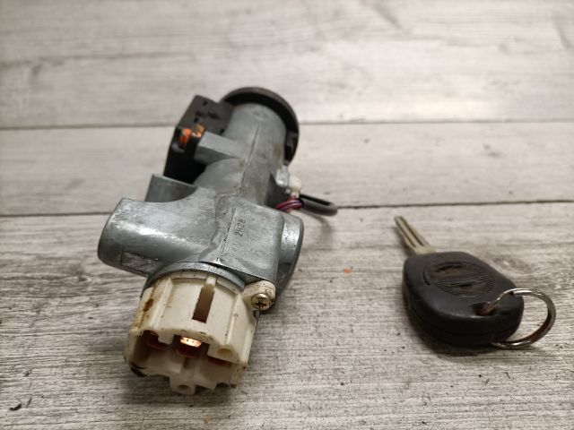 bontott NISSAN X-TRAIL I Gyújtáskapcsoló Házzal