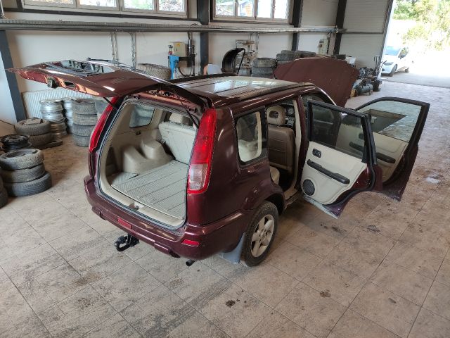 bontott NISSAN X-TRAIL I Homlokfal (Üres lemez)