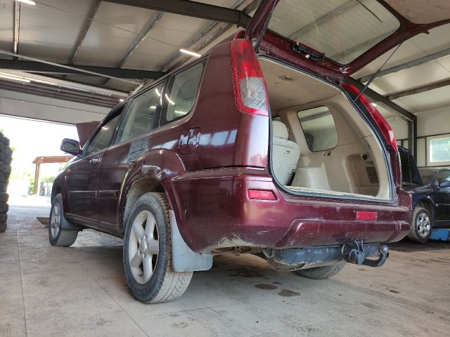 bontott NISSAN X-TRAIL I Jobb első Gólyaláb (Lengécsillapító, Rugó)