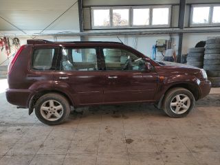 bontott NISSAN X-TRAIL I Motor Tartó Bak Bal