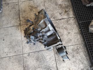 bontott NISSAN X-TRAIL I Váltó (Mechanikus)