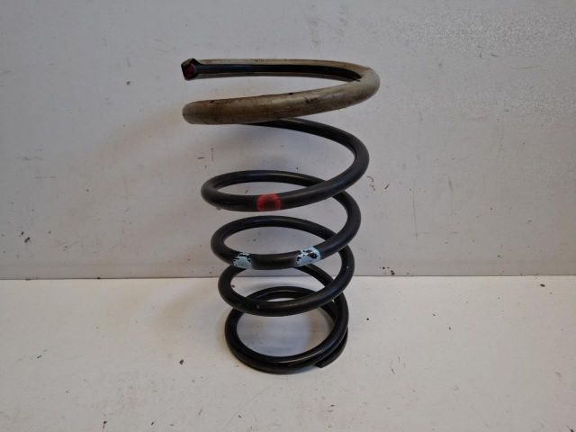 bontott NISSAN X-TRAIL I Hátsó Rugó