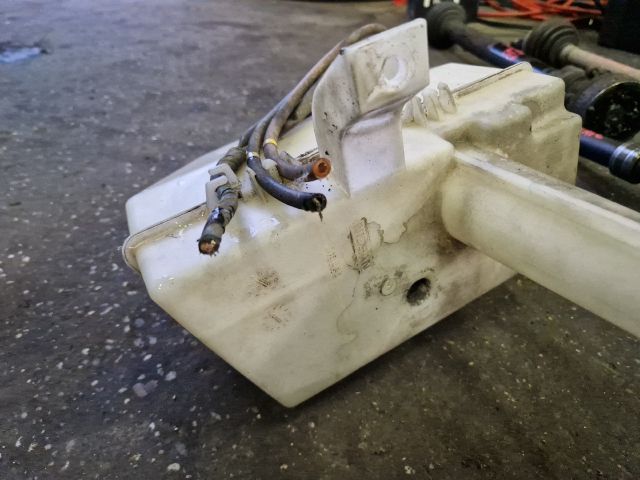 bontott NISSAN X-TRAIL I Ablakmosó Tartály