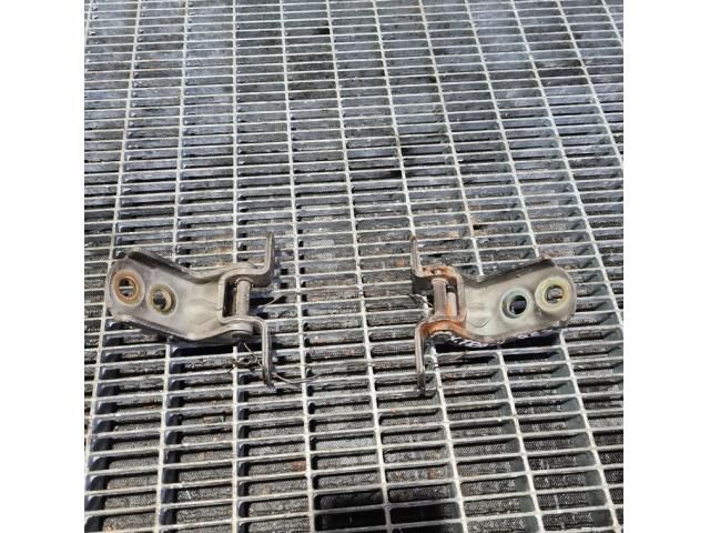 bontott NISSAN X-TRAIL I Ajtó Zsanér (Pozíciófüggetlen)