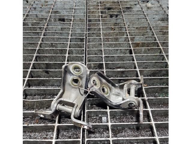 bontott NISSAN X-TRAIL I Ajtó Zsanér (Pozíciófüggetlen)