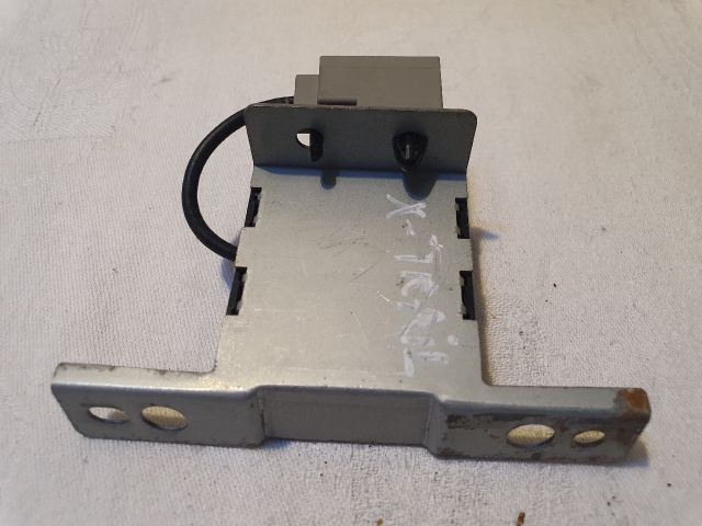 bontott NISSAN X-TRAIL I Antenna Erősítő