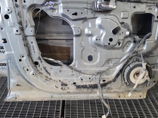 bontott NISSAN X-TRAIL I Bal első Ajtó (Üres lemez)