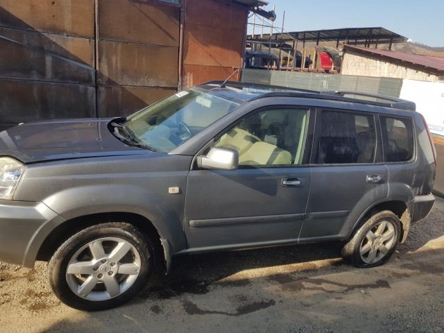 bontott NISSAN X-TRAIL I Bal első Ajtó (Üres lemez)