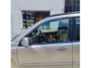 bontott NISSAN X-TRAIL I Bal első Ajtó (Üres lemez)