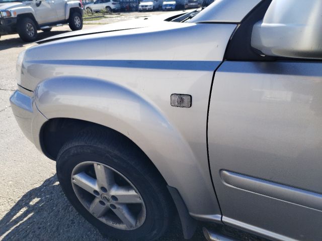 bontott NISSAN X-TRAIL I Bal első Sárvédő