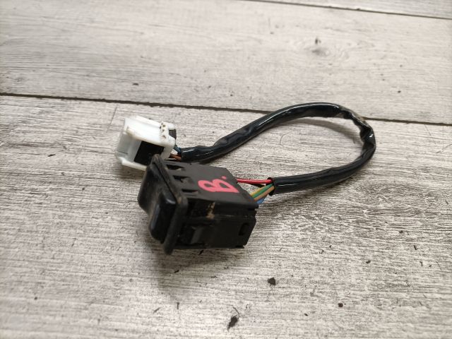 bontott NISSAN X-TRAIL I Bal első Ülésfűtés Kapcsoló