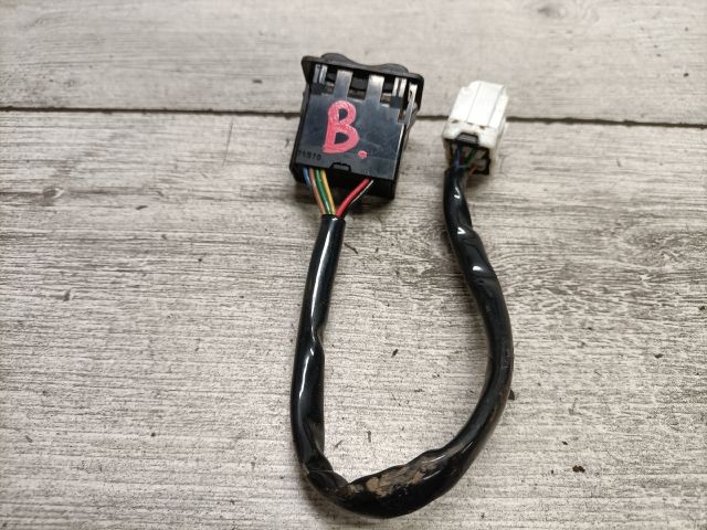 bontott NISSAN X-TRAIL I Bal első Ülésfűtés Kapcsoló