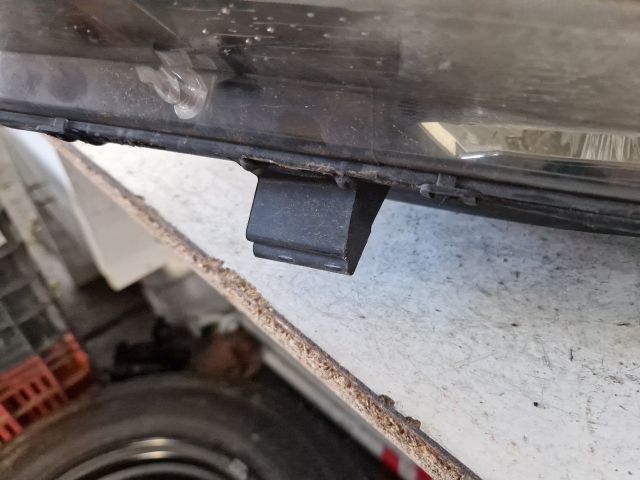 bontott NISSAN X-TRAIL I Bal Fényszóró