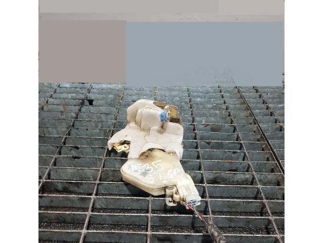 bontott NISSAN X-TRAIL I Bal hátsó Ajtózár