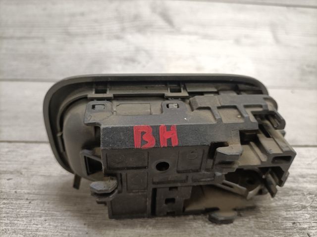 bontott NISSAN X-TRAIL I Bal hátsó Belső Kilincs