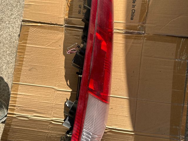 bontott NISSAN X-TRAIL I Bal Külső Hátsó Lámpa