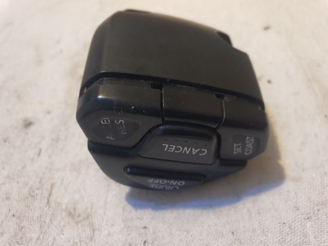 bontott NISSAN X-TRAIL I Bal Multikormány Kapcsoló