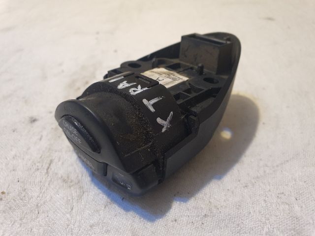 bontott NISSAN X-TRAIL I Bal Multikormány Kapcsoló