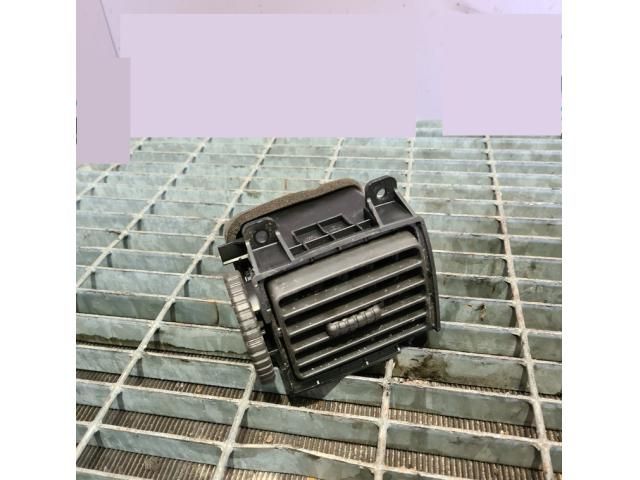 bontott NISSAN X-TRAIL I Bal Szellőző