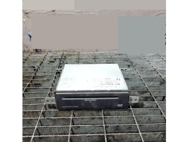 bontott NISSAN X-TRAIL I CD / DVD Tár