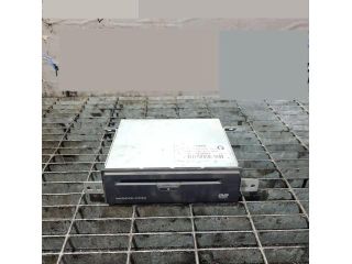 bontott NISSAN X-TRAIL I CD / DVD Tár