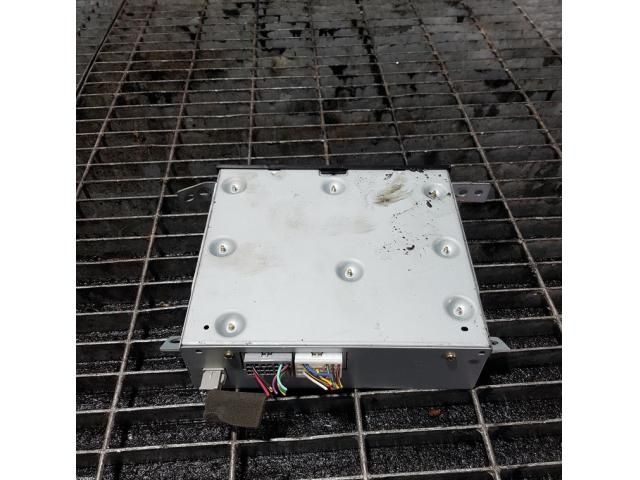 bontott NISSAN X-TRAIL I CD / DVD Tár