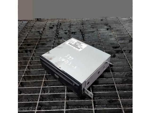 bontott NISSAN X-TRAIL I CD / DVD Tár