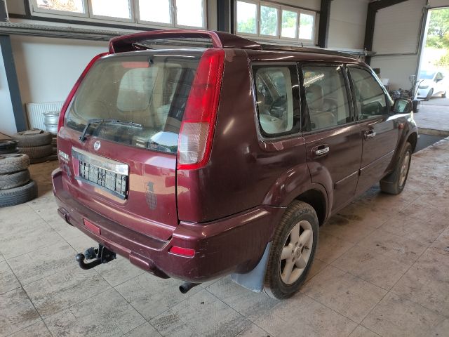 bontott NISSAN X-TRAIL I Csomagtérajtó Díszléc