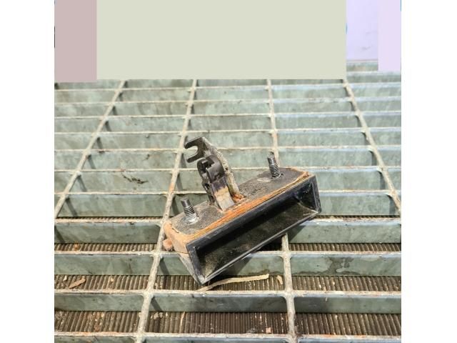 bontott NISSAN X-TRAIL I Csomagtérajtó Kilincs