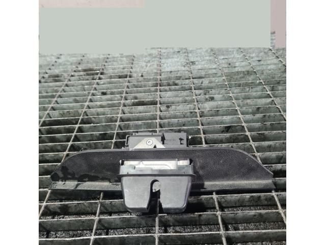 bontott NISSAN X-TRAIL I Csomagtérajtó Zárszerkezet