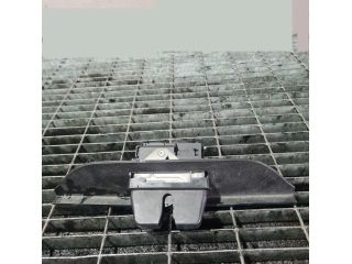 bontott NISSAN X-TRAIL I Csomagtérajtó Zárszerkezet